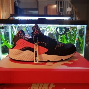 Nike Air Huarache Just Do It